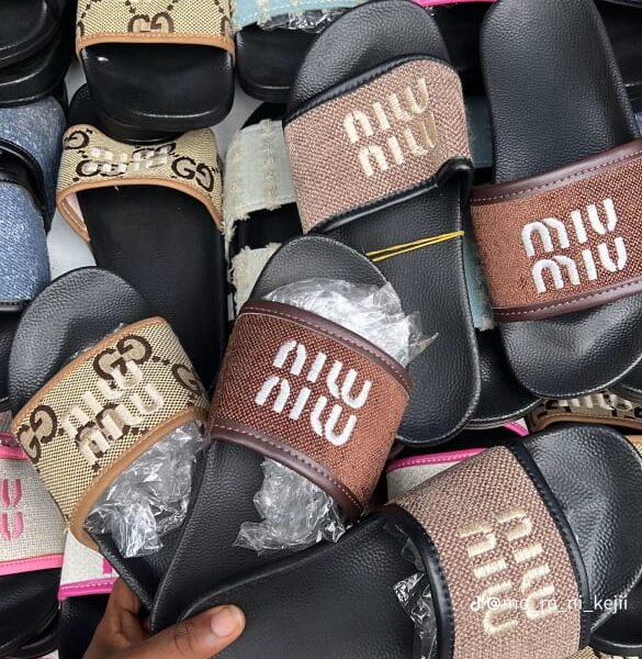 Tiwa full frontal short hair bounce