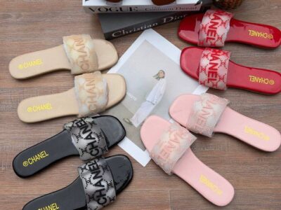 IRE'S CHANNEL SLIPPERS