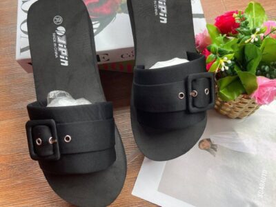 BUCKLE SLIDE (SLIPPERS)