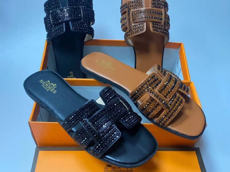 HERMES STONE SLIPPERS